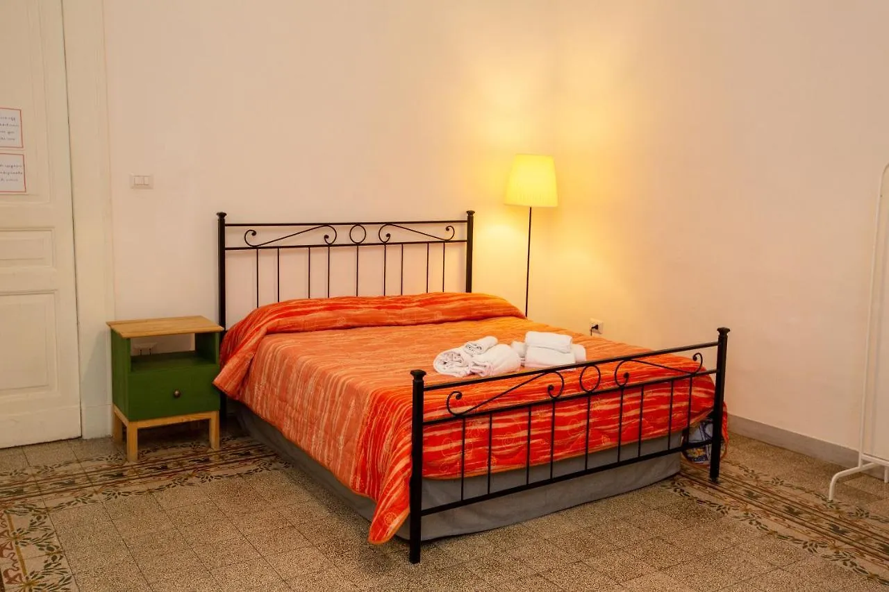 Vecchia Napoli - Chiaia Bed & Breakfast