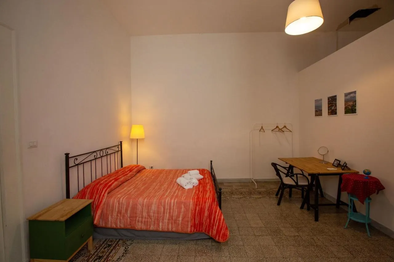 Vecchia Napoli - Chiaia Bed & Breakfast Naples
