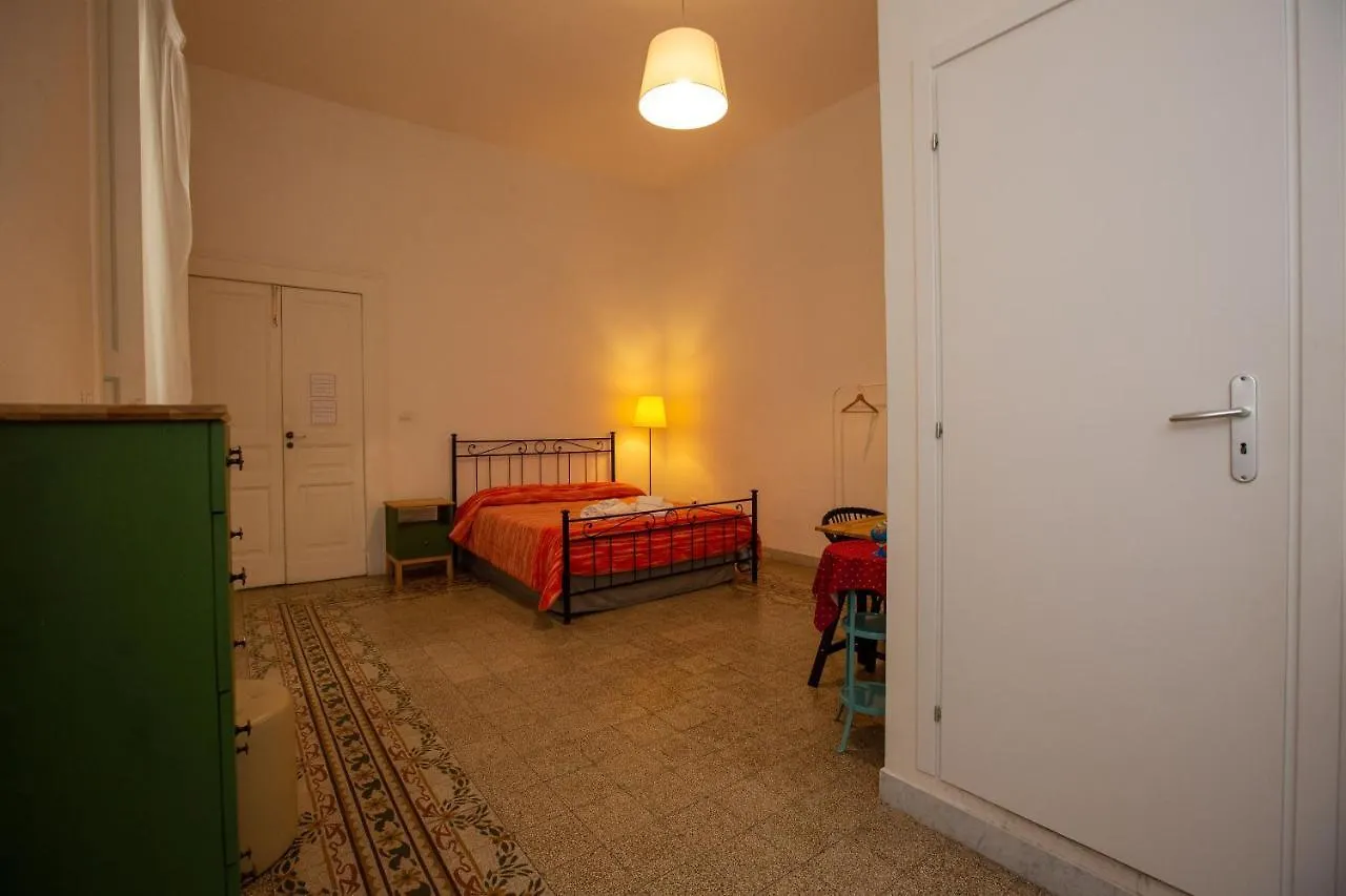 Vecchia Napoli - Chiaia Bed & Breakfast