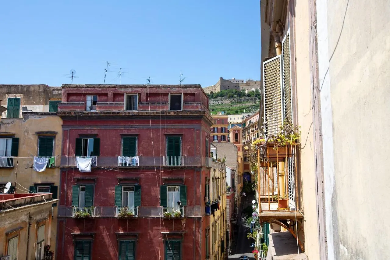 Vecchia Napoli - Chiaia Bed & Breakfast 0*, Naples