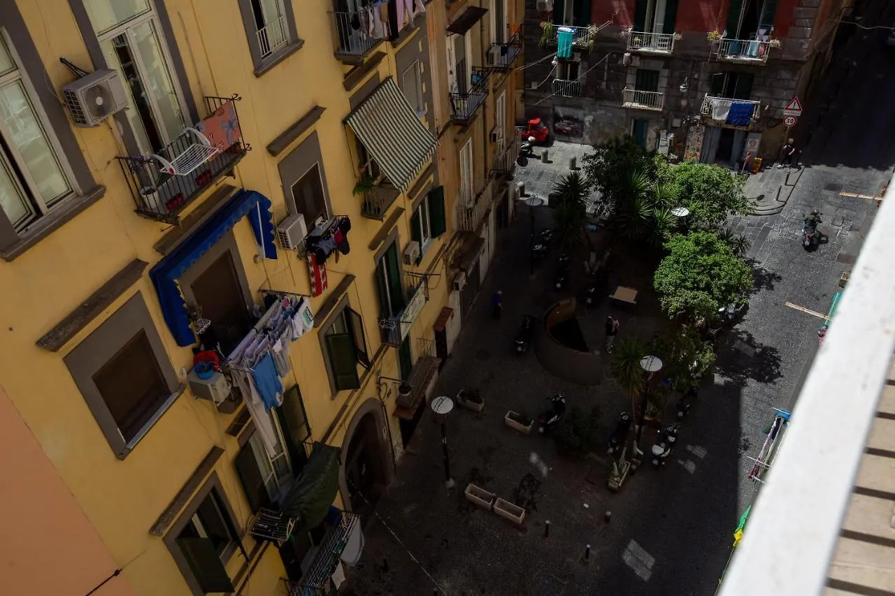 Vecchia Napoli - Chiaia Bed & Breakfast