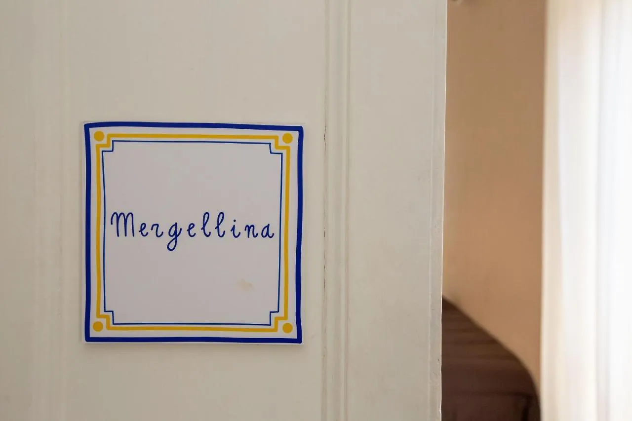 Vecchia Napoli - Chiaia Bed & Breakfast